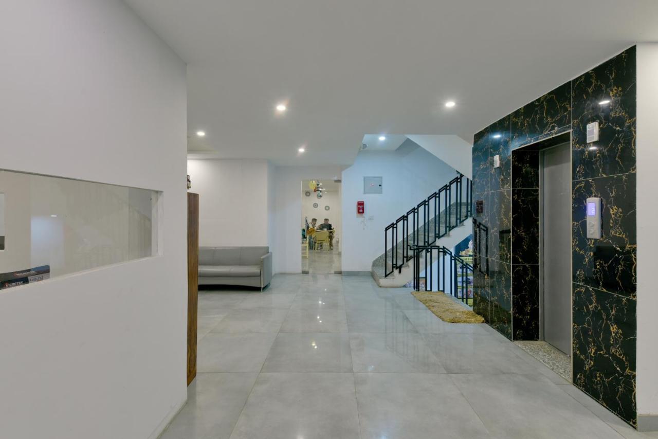 Hotel Fortune Inn By F9 Hotels Ноида Екстериор снимка