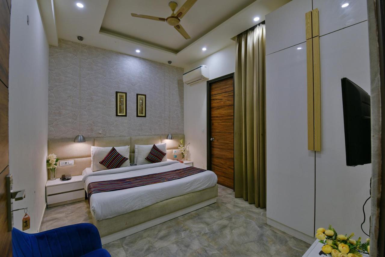 Hotel Fortune Inn By F9 Hotels Ноида Екстериор снимка